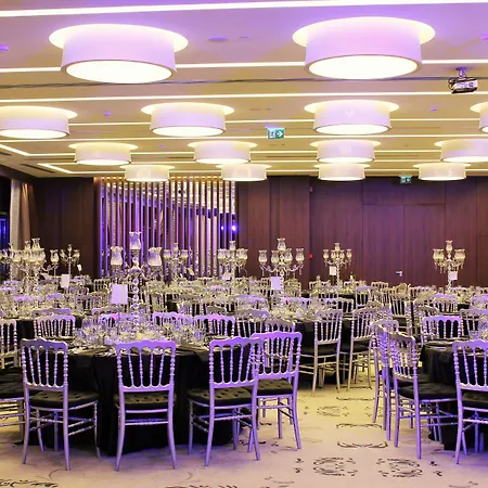 Szálloda Burgu Arjaan By Rotana 5*