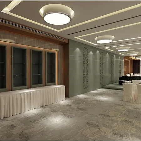 Burgu Arjaan By Rotana Hotel 5*