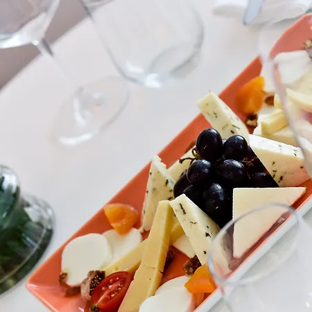 Burgu Arjaan By Rotana 5*