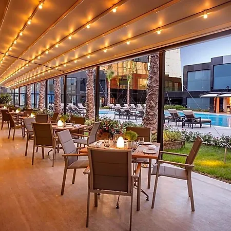 Burgu Arjaan By Rotana Hotel 5*