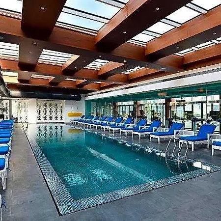 Hotel Burgu Arjaan By Rotana