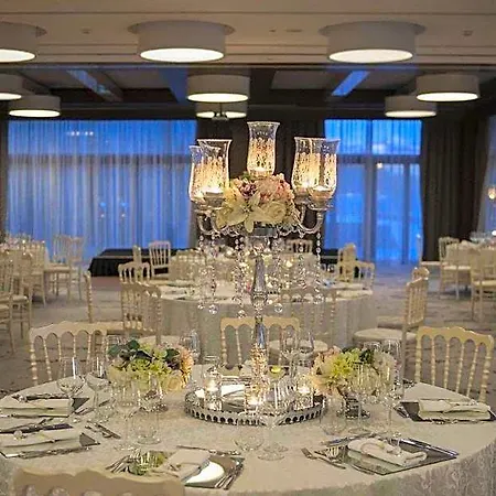 Burgu Arjaan By Rotana 5*