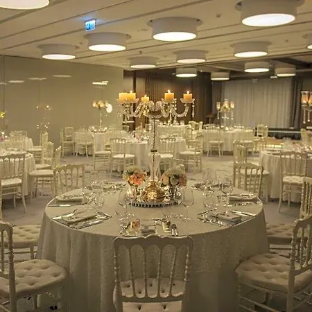 Burgu Arjaan By Rotana 5*