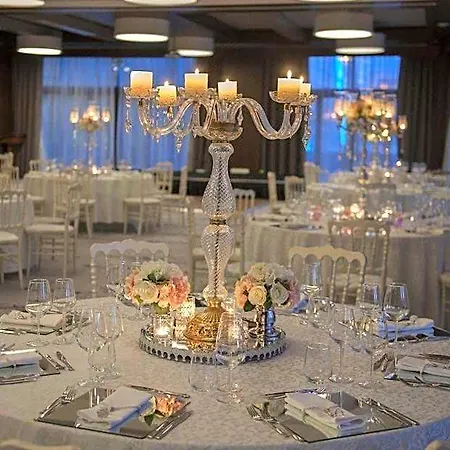 Burgu Arjaan By Rotana Hotel
