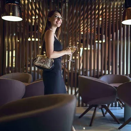 Burgu Arjaan By Rotana Hotel Stambuł