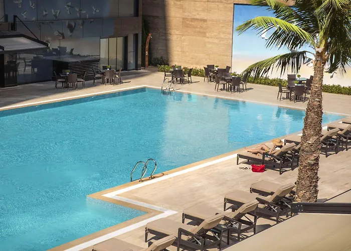 Burgu Arjaan By Rotana Hotell