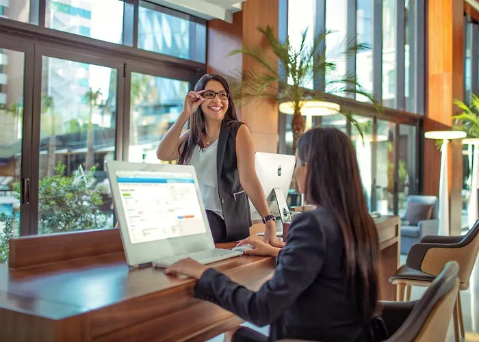 Burgu Arjaan By Rotana 5*