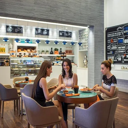 Burgu Arjaan By Rotana Hotel
