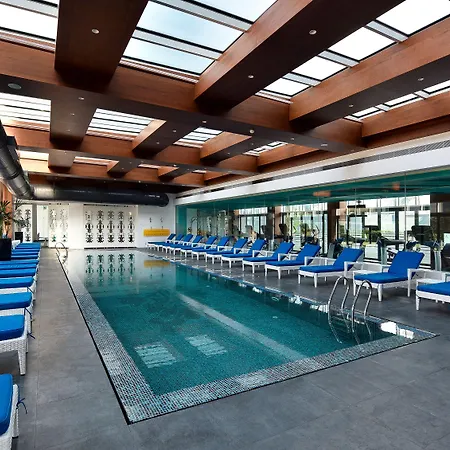 Burgu Arjaan By Rotana Hotel